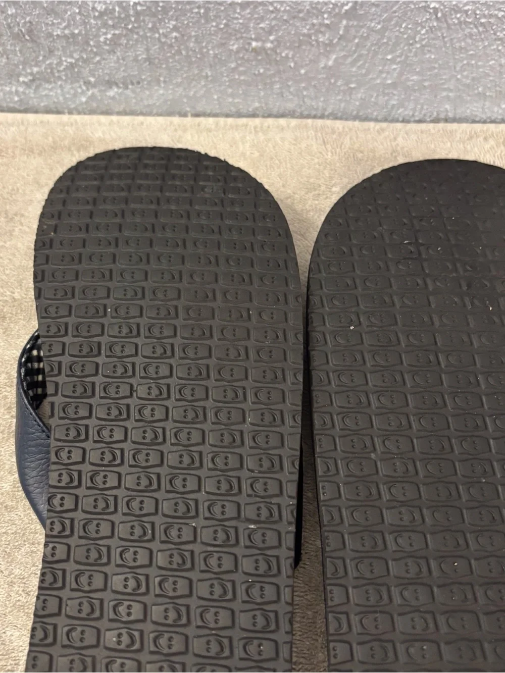 Sanuk Navy and Black Gingham Strap Flip Flops SZ 9 Yoga Mat 11 Memory Foam